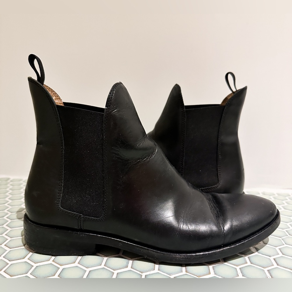 Everlane The Chelsea Boot